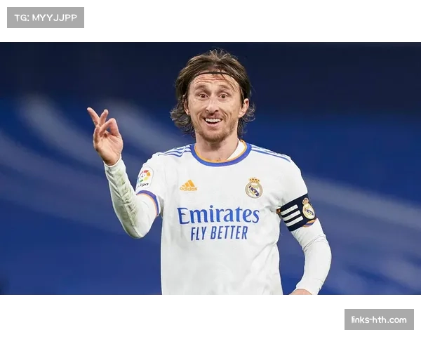 老将莫德里奇欧冠经验丰富 仍是皇马中场关键一员 老将莫德里奇欧冠经验丰富 仍是皇马中场关键一员